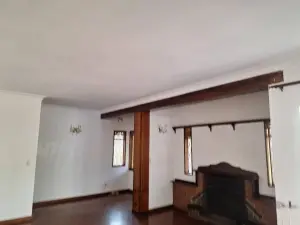 4 Bedroom House to Rent in Alexandra Park