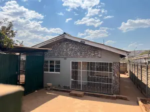 2 Bedroom House to Rent in Kambuzuma