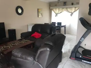 Flat/Apartment to Rent in Avondale
