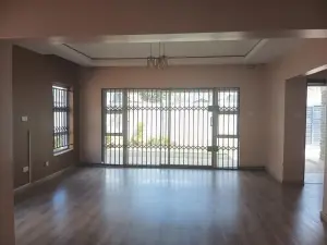 3 Bedroom House to Rent in Bloomingdale
