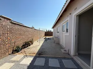 Townhouse/Complex/Cluster to Rent in Mount Pleasant