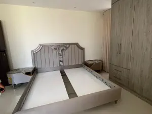 Townhouse/Complex/Cluster to Rent in Glen Lorne