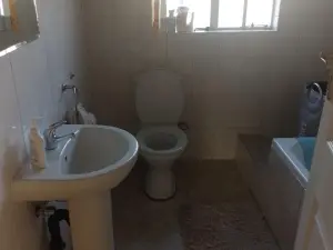 Flat/Apartment to Rent in Newlands