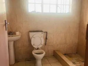 3 Bedroom House to Rent in Budiriro
