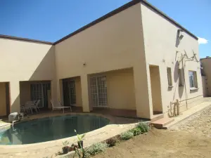 Commercial Property to Rent in Pomona