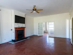 4 Bedroom House to Rent in Mount Pleasant
