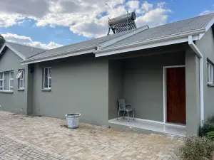 Townhouse/Complex/Cluster to Rent