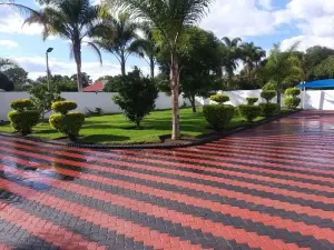 5 Bedroom House to Rent in Highlands