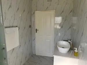 2 Bedroom Cottage/Garden Flat to Rent in Helensvale