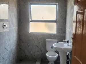 4 Bedroom House to Rent in Msasa