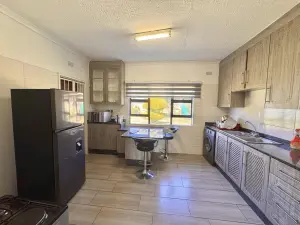 4 Bedroom House to Rent in Marlborough