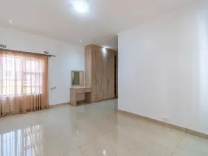 Townhouse/Complex/Cluster to Rent in Chisipite