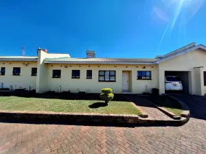 Townhouse/Complex/Cluster to Rent in Kamfinsa