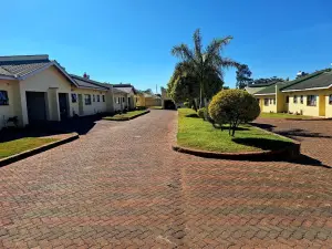Townhouse/Complex/Cluster to Rent in Kamfinsa