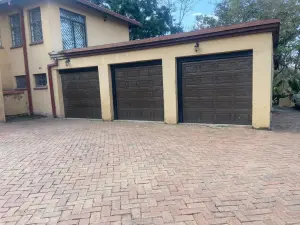 6 Bedroom House to Rent in Glen Lorne