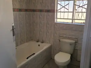 3 Bedroom House to Rent in Mount Pleasant