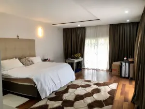 4 Bedroom House to Rent in Newlands