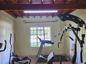 4 Bedroom Cottage/Garden Flat to Rent in Borrowdale