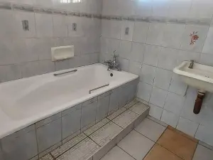 3 Bedroom House to Rent in Msasa Park