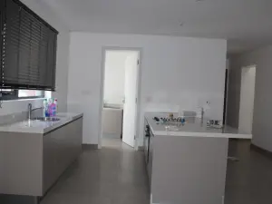 Townhouse/Complex/Cluster to Rent in Borrowdale West