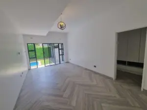 Townhouse/Complex/Cluster to Rent in Mount Pleasant