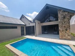 Townhouse/Complex/Cluster to Rent