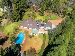 4 Bedroom House to Rent in Greystone Park