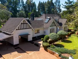 4 Bedroom House to Rent in Greystone Park