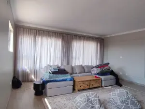 4 Bedroom House to Rent in Sandton Park