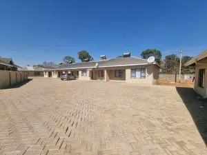 Townhouse/Complex/Cluster for Sale