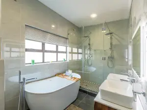 Townhouse/Complex/Cluster to Rent in Mount Pleasant