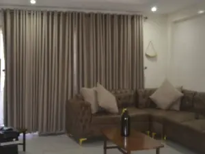 Flat/Apartment to Rent in Avenues