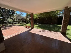 Townhouse/Complex/Cluster to Rent in Newlands