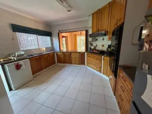 Townhouse/Complex/Cluster to Rent in Newlands