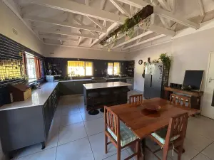 4 Bedroom House to Rent in Mount Pleasant