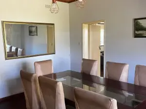 3 Bedroom House to Rent in Alexandra Park
