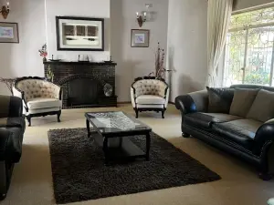 3 Bedroom House to Rent in Alexandra Park