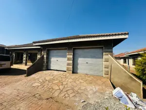 4 Bedroom House to Rent in Maranatha