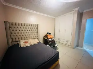 4 Bedroom House to Rent in Maranatha