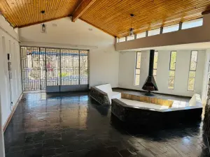 4 Bedroom House to Rent in Sentosa