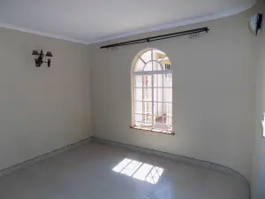 Townhouse/Complex/Cluster to Rent in Highlands