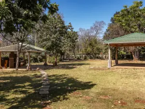 6 Bedroom House to Rent in Mount Pleasant