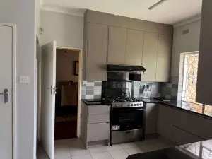 3 Bedroom House to Rent in Alexandra Park