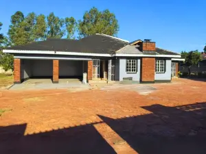 5 Bedroom House to Rent in Chadcombe