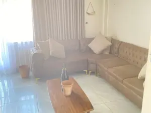 Flat/Apartment to Rent in Avenues
