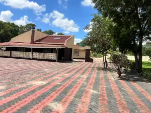 Room to Rent in Waterfalls