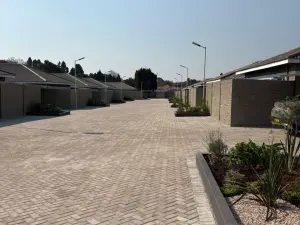 Townhouse/Complex/Cluster to Rent