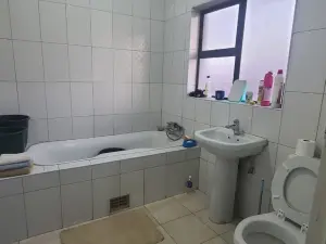 3 Bedroom House to Rent in Ashdown Park