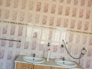 Warehouse/Industrial to Rent in Chisipite