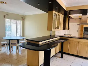 Warehouse/Industrial to Rent in Chisipite